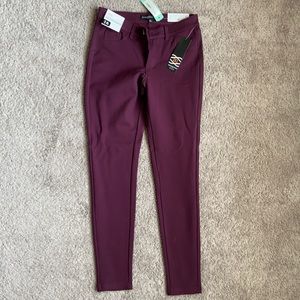 One5One Jodi Ponte Skinny Pant